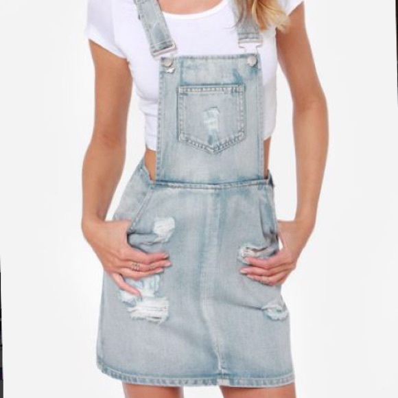 Forever 21 Dresses & Skirts - Light wash distressed jean overalls dress